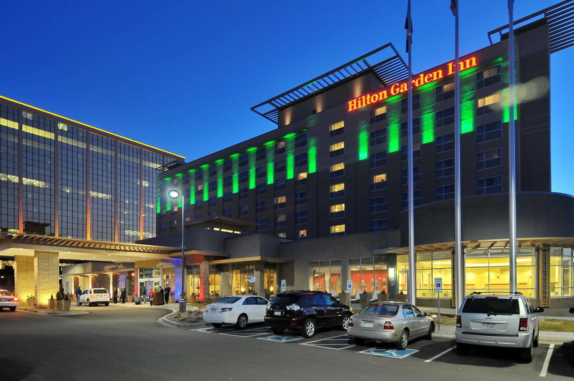 Hilton Garden Inn Denver/Cherry Creek Exterior photo